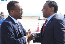 الاعيسر وكامل ادريس- وكالات